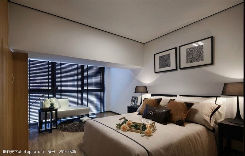 床头现代清新卧室米色背景墙室内装修效果图