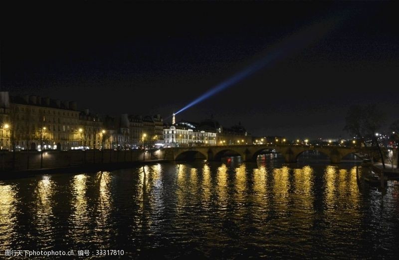 欧洲之旅巴黎塞纳河夜景