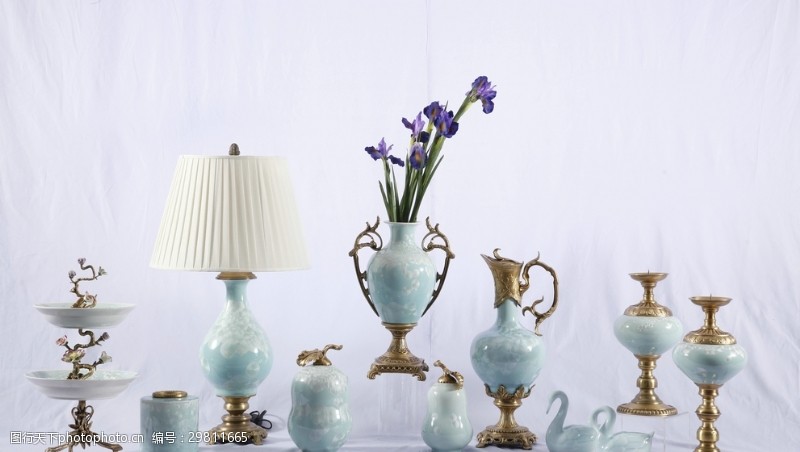 家居装饰素材创意陶瓷配铜罐子浅蓝色摆件图