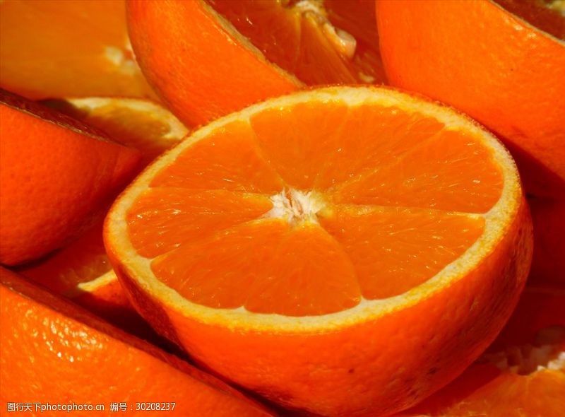 新鲜果汁橙子